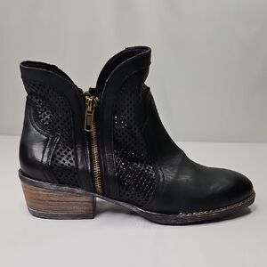 Black Ankle Leather Western Boots with Perforated Design Size 8.5